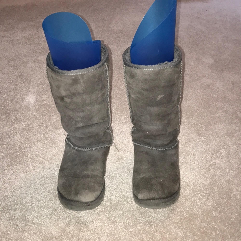 Great condition grey Ugg boots